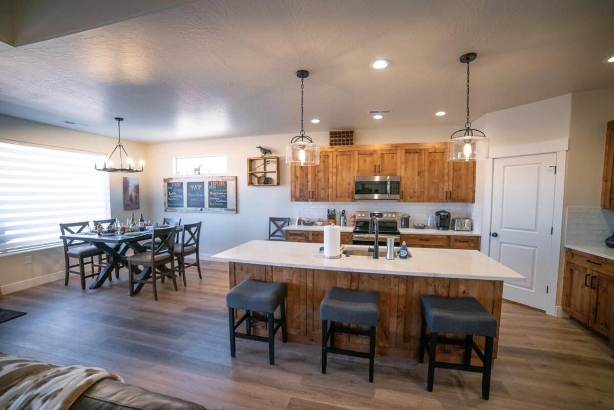 Red Canyon Bunkhouse At Kanab - New West Properties エクステリア 写真