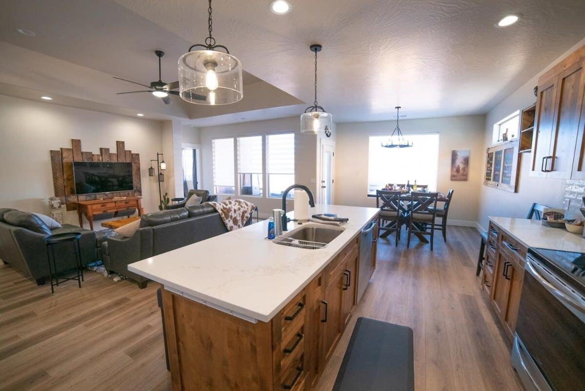Red Canyon Bunkhouse At Kanab - New West Properties エクステリア 写真